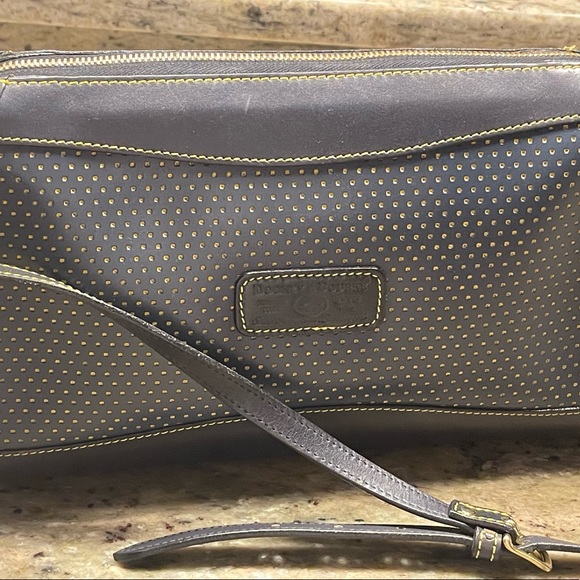 Dooney & Bourke Satchel like new all around - Picture 2 of 10